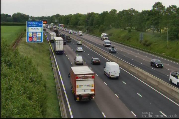 ‘Broken down vehicle’ causes traffic chaos and lane closure on M6