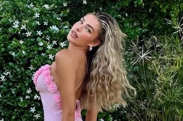 Zara McDermott’s creates her go-to beachy waves for summer with ‘unreal’ £30 hair waver