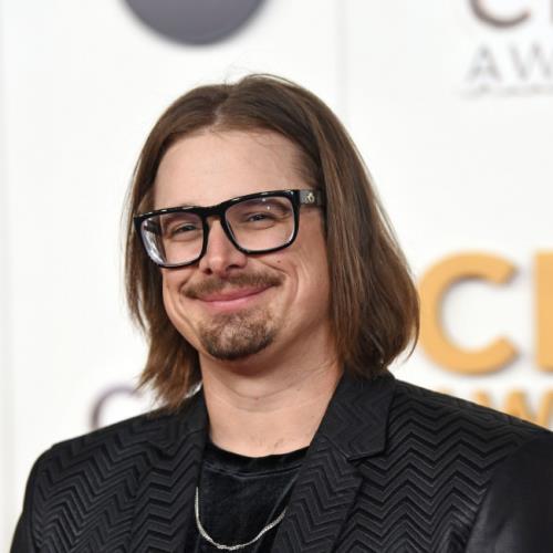 ‘It wasn’t an easy decision’: Country star Hardy axes European dates at last minute