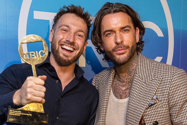 Pete Wicks supporting Sam Thompson ‘crying into beer’ after Zara McDermott split
