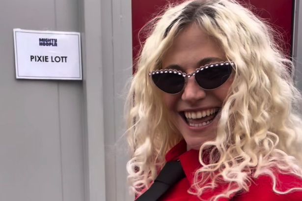 Pixie Lott announces she’s pregnant with second child on stage at Mighty Hoopla