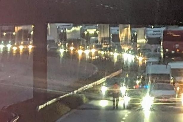 Why the M61 was closed in Lancashire this morning as incident sparks 999 response