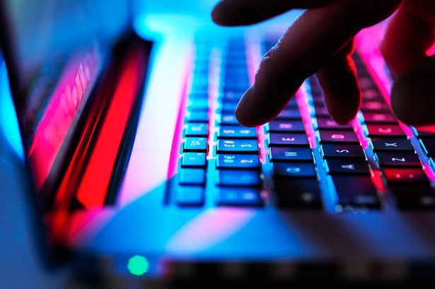 Sick predator called police on paedo hunters when they turned up at his house