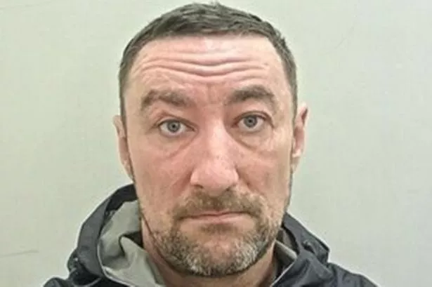 Police issue ‘do not approach’ 999 alert in hunt for wanted man