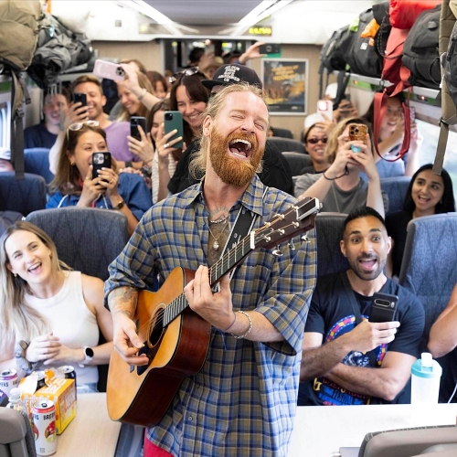 Sam Ryder surprises passengers with live concert onboard train