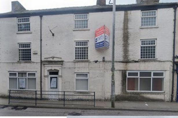 Empty town centre building set to be converted into flats