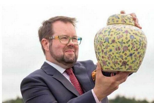 Bargain Hunt contestants claim one aspect of BBC show is ‘staged’