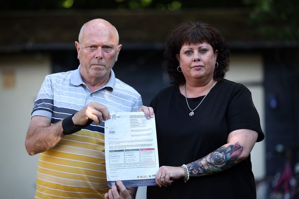 Mum fined £170 after ‘two-minute’ stay at Manchester Airport