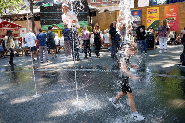 Brits surprised to find out reason hot weather feels ‘different in UK than abroad’