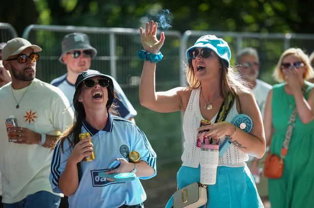 American influencer goes to Oasis gig and has brutal words to say about Manchester