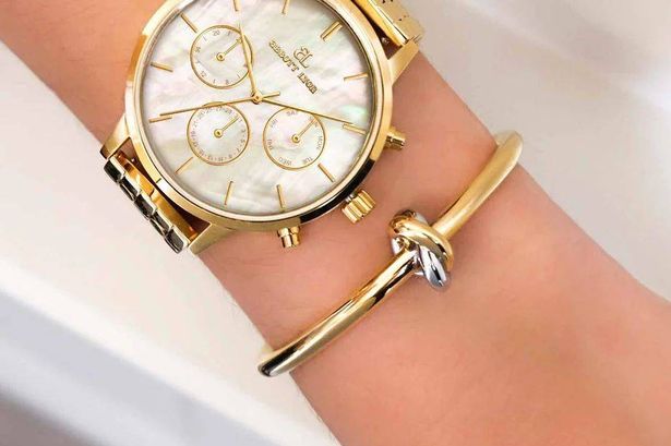 Stunning and elegant £55 knot bangle looks just like Fendi’s £340 Filo Bracelet