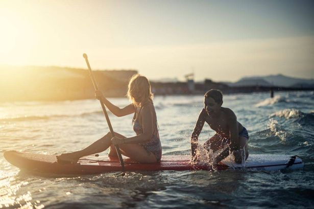 ‘Game-changing’ electric pump that ‘blows up paddle boards in minutes’ has a £40 saving