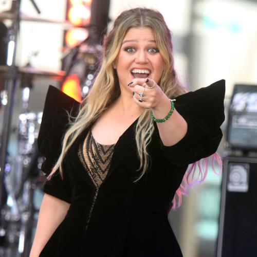Kelly Clarkson postpones Las Vegas residency