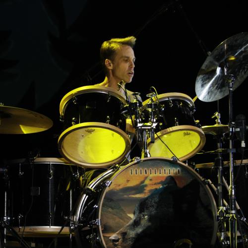 Drummer Matt Cameron leaving Pearl Jam