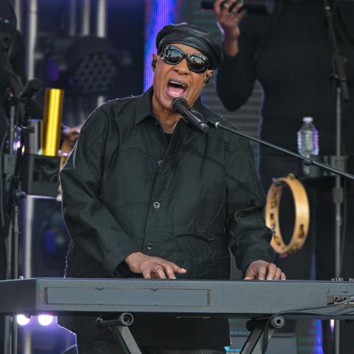 Stevie Wonder responds to rumours about his blindness