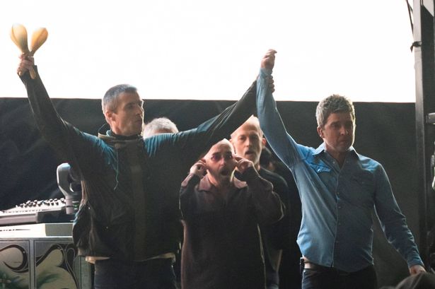 Oasis fans upset as they find out ‘iconic’ song missing from tour setlist