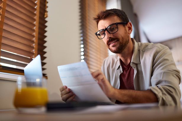 Energy bills war continues as new deal offers huge £100 saving