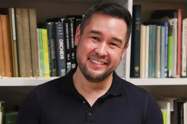 Gardeners told to use UV pen on their flowers in £300 risk