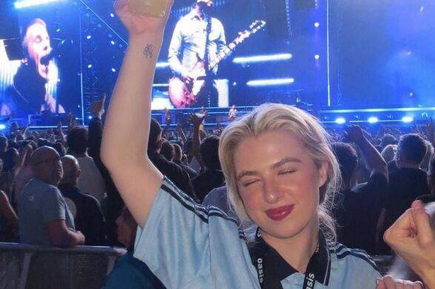 Noel Gallagher’s daughter shares 5-word verdict on Oasis show after mum’s quick exit