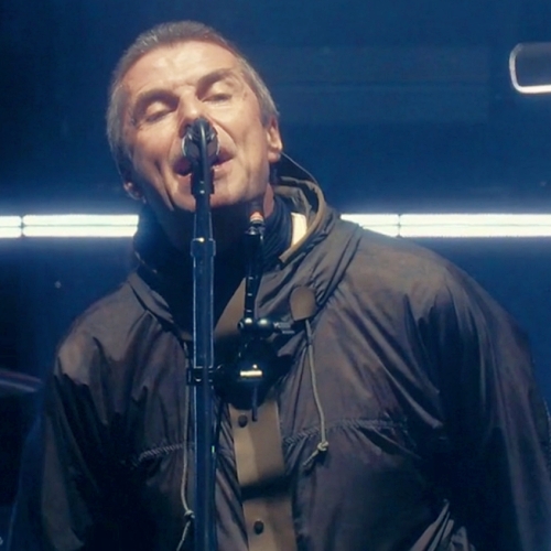 Oasis secure best-selling vinyl single of the year so far with ‘Whatever’ anniversary reissue