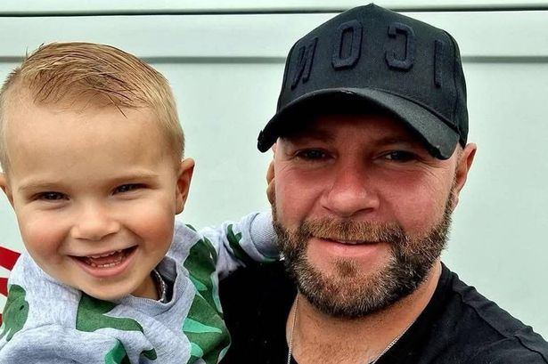 Blackpool dad, 40, given six months to live after noticing worrying issue eating sandwich