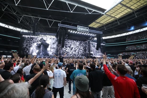 Oasis fans fume they ‘lost tickets’ to gig-goer spotted doing strange act