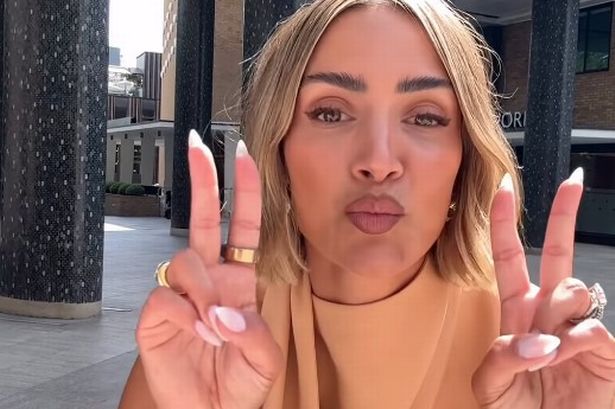 Frankie Bridge reveals her secret to flawless makeup on Loose Women with £34 setting spray