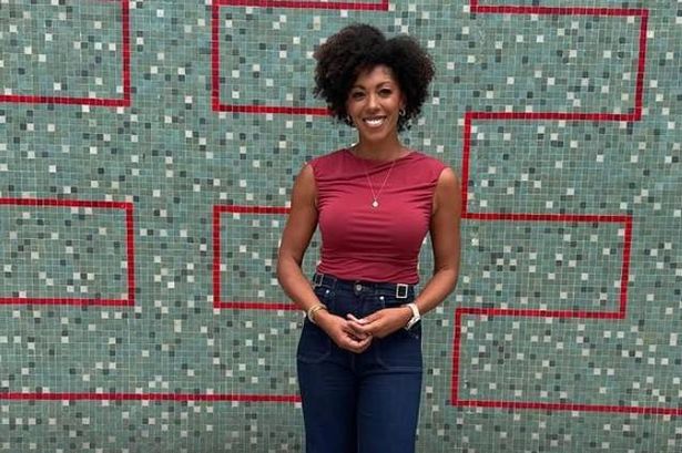 This Morning’s Dr Zoe looked ‘stunning’ in her ultra-flattering flared jeans that elongate your legs