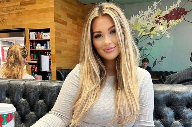 Love Island’s Shaughna Phillips wears comfy stretchy co-ord as she shows off baby bump