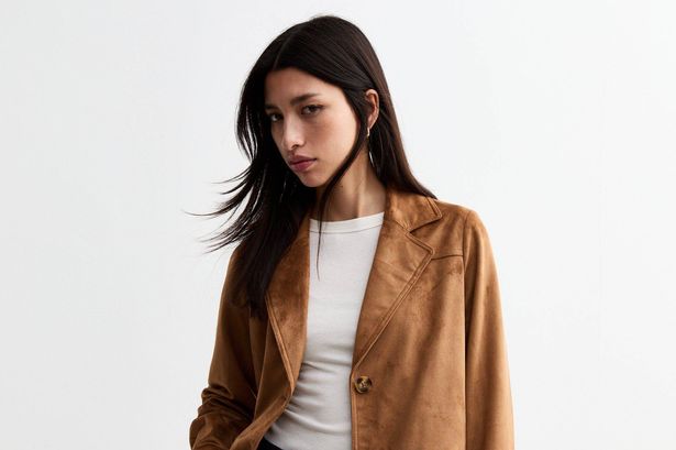 Affordable suede jacket that ‘looks expensive’ is a must for transitional autumn outfits