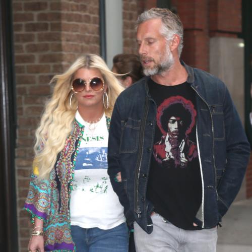 Jessica Simpson reunites with Eric Johnson at sister’s concert
