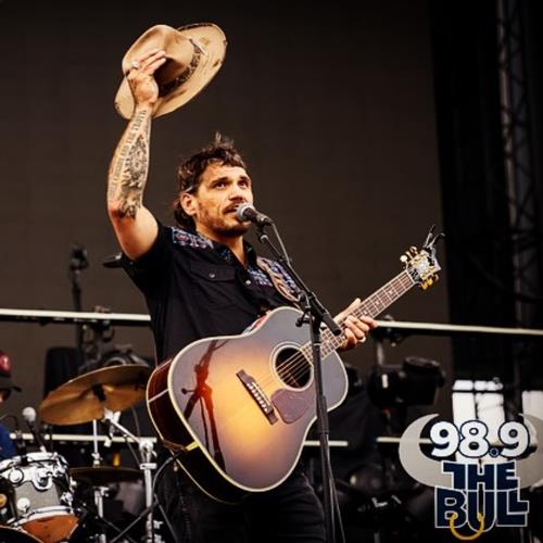 Country star Bryan Martin removed from stage by police