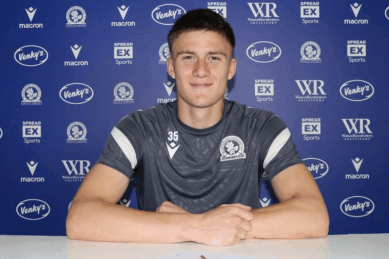 Rovers goalkeeper Michalski pens new long-term deal at Ewood Park