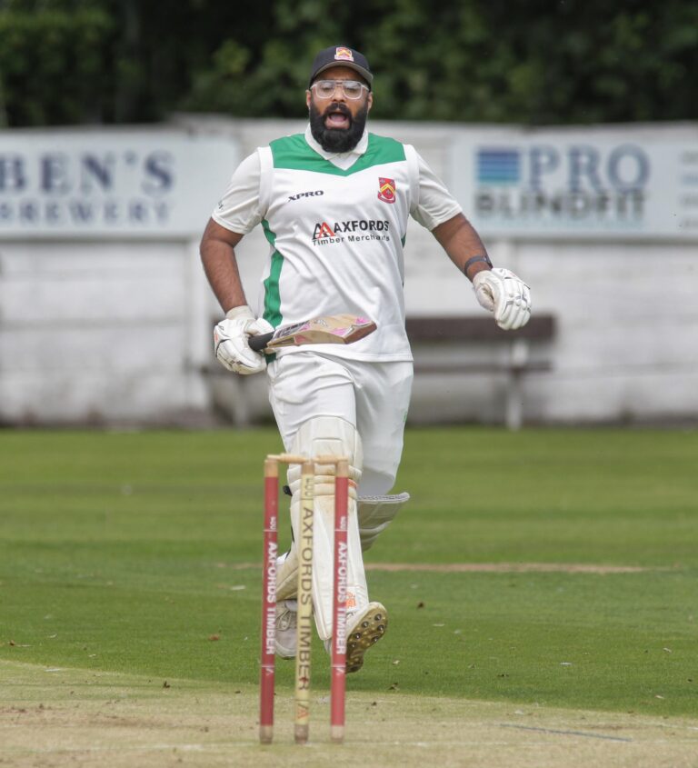 SECOND XI: Farnworth stay top despite Barrowford firsts loss