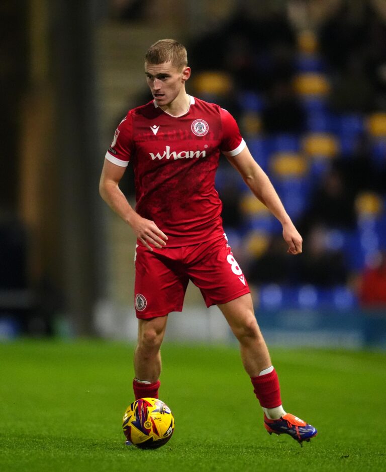 Woods departs Stanley to join Posh