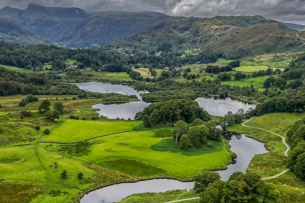 Fears Windermere is turning GREEN with ‘illness causing bacteria’