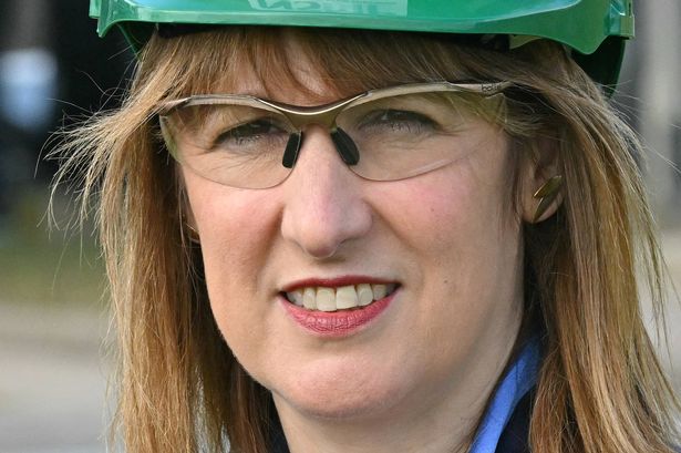 Rachel Reeves criticised for delaying pension reforms