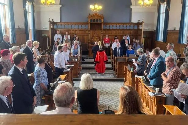 Fiery row over pothole repairs and road resurfacing after ‘farcical’ meeting cancelled