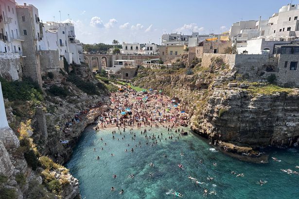 European destination dubbed ‘heaven on Earth’ and has 27C temperatures in autumn