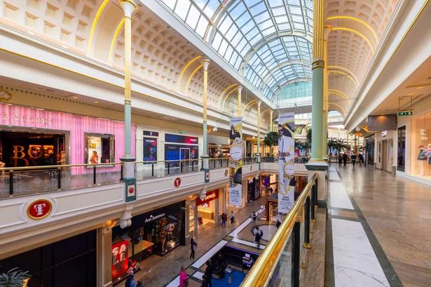 Trafford Centre shoppers left shocked after long-standing fashion store closes down