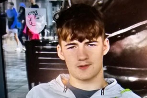 Urgent appeal to find missing teenager, 15, last seen at Preston station