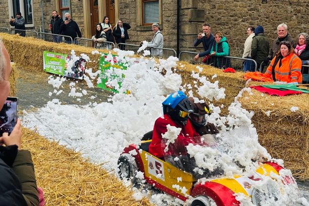 Thunderbirds, Mario Kart and inflatable cows wow crowds at Longridge Soapbox Derby