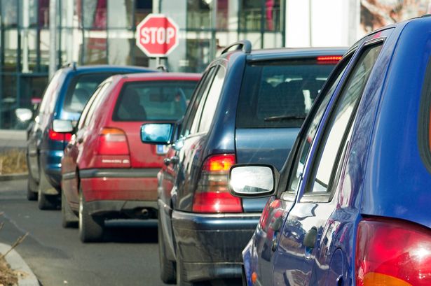 Driving instructor urges motorists to make one change now to ward off tailgaters
