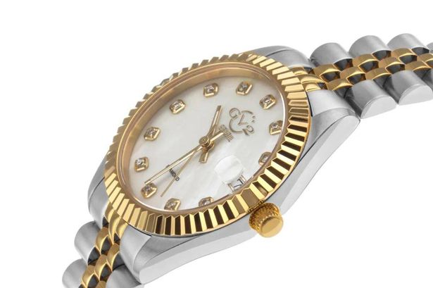 Shoppers rush to buy on-sale diamond watch that ‘looks like a Rolex’ worth £2.9k for under £200