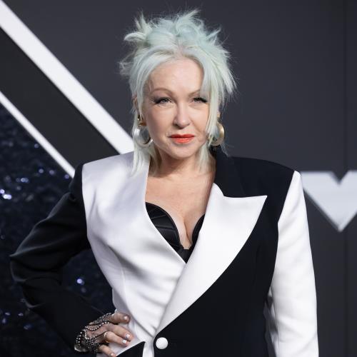 Cyndi Lauper brings out Cher and Joni Mitchell for final farewell tour show