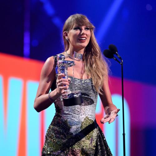 Taylor Swift breaks Spotify record