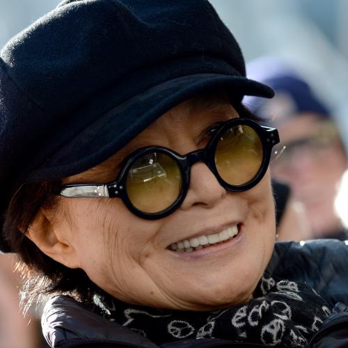 John Lennon’s trademark glasses to sell at auction