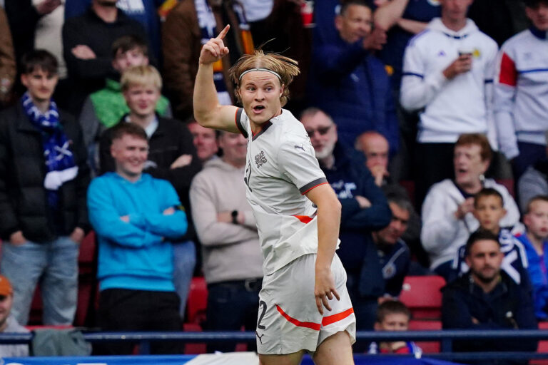 Gudjohnsen scores against France as Toth makes his competitive debut