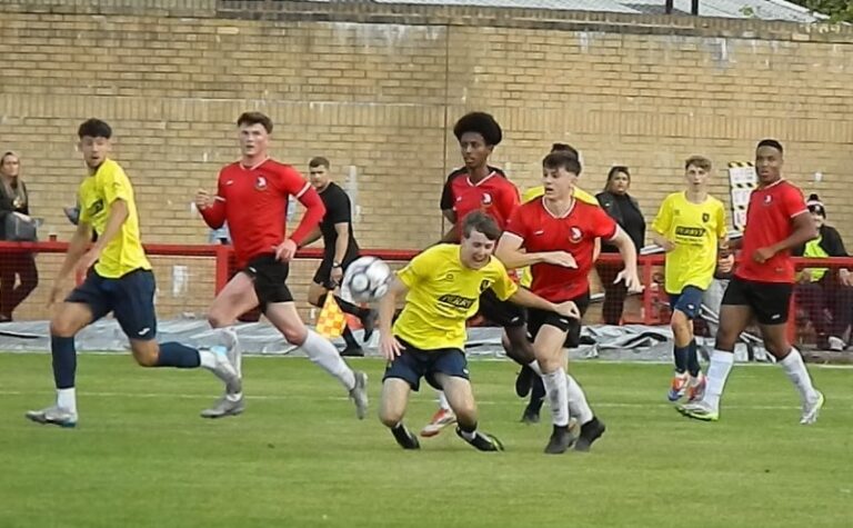 Droylsden 2-1 Colne: Battling Reds beaten on the road