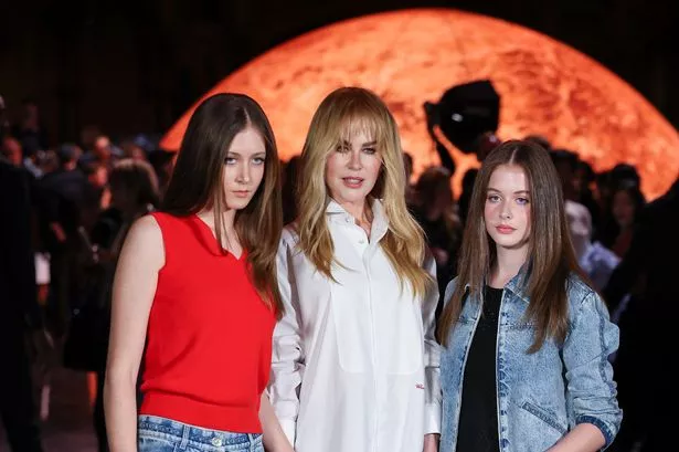 Nicole Kidman supported by daughters and debuts new look at Chanel show after Keith Urban split